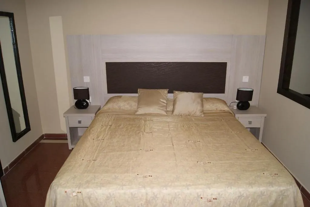 Hotel Dona Luisa San Luis de Sabinillas 3*,  Spain